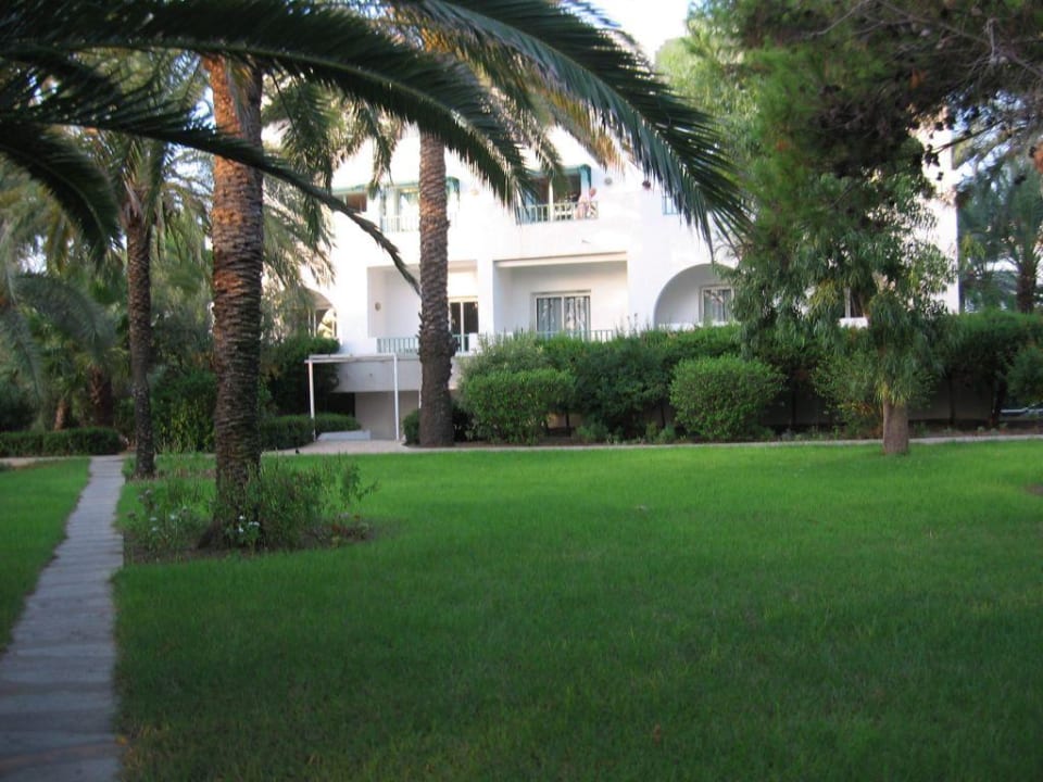 Ogród hotelowy/ hotel garden Hotel El Mouradi Port El Kantaoui