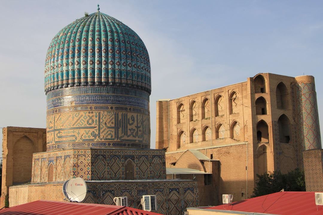 Blick von der Frühstücksterrasse Hotel Bibikhanum