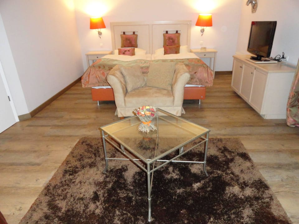 Suite Hotel Ampervilla