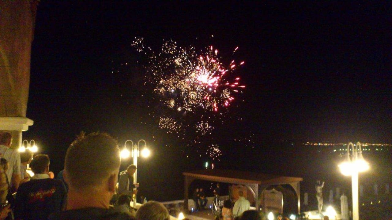 Wöchentliches Feuerwerk Hotel Kalithea Horizon Royal
