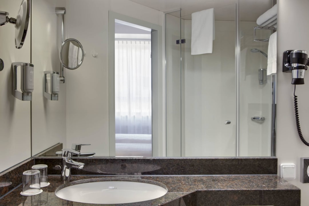 Badezimmer IntercityHotel Kassel