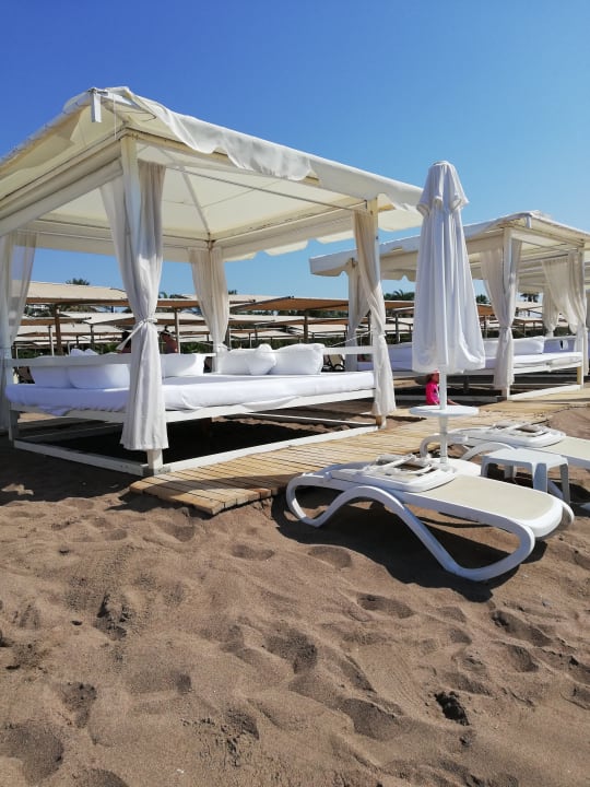 Strand Royal Wings Hotel