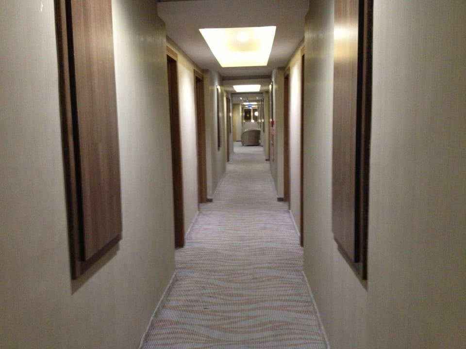 Flur zum Zimmer MC Beach Park Resort Hotel