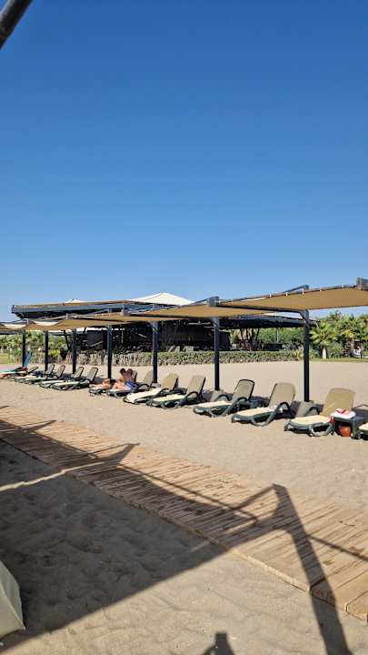 Strand Xanadu Resort Hotel