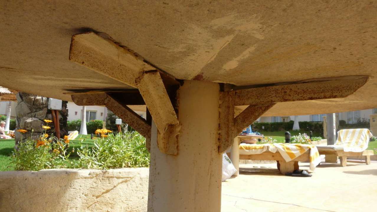 Stolik Hotel Tropicana Azure Club