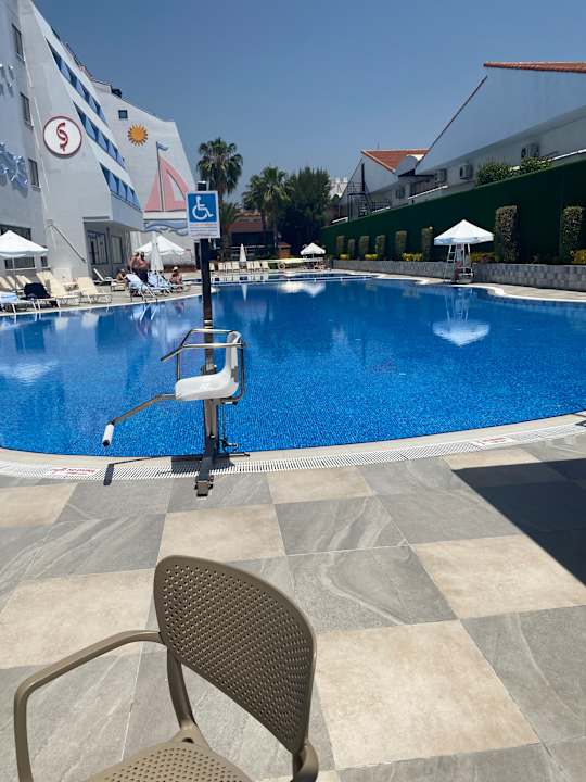 Pool Grand Seker Hotel