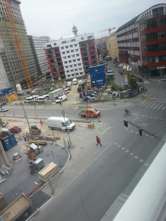 Großbaustelle, Zimmerblick Premier Inn Wien City Hauptbahnhof