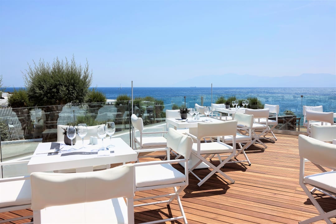 Gastro Dimitra Beach Hotel & Suites