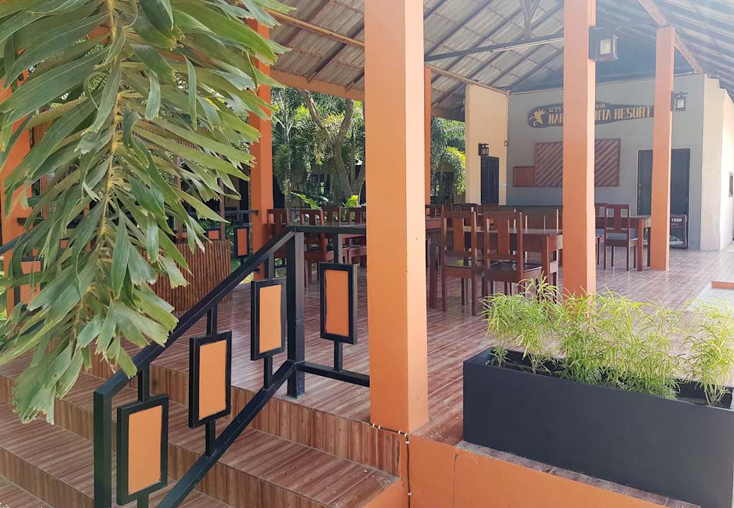 Gastro Lanta Naraya Resort