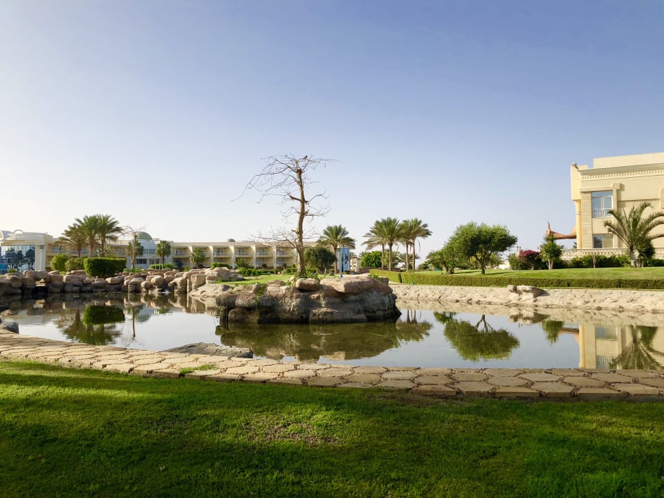 Gartenanlage Palm Royale Resort - Soma Bay