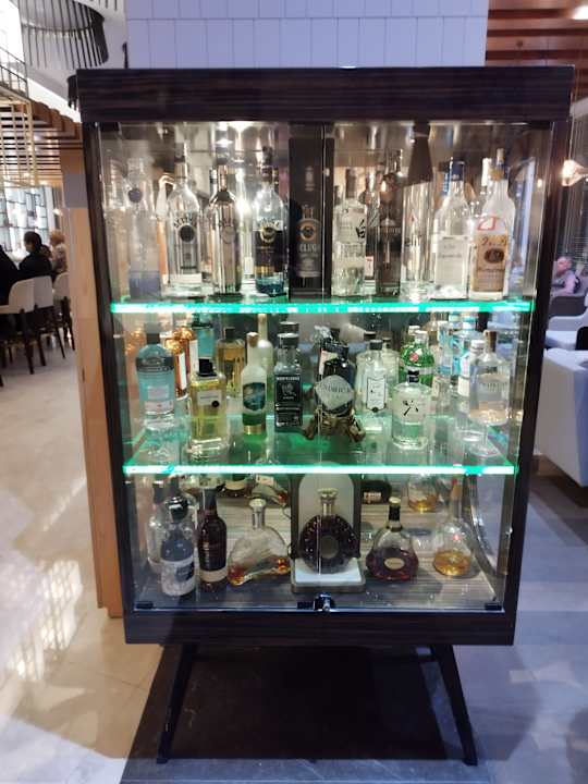 Gastro Acanthus Cennet Barut Collection