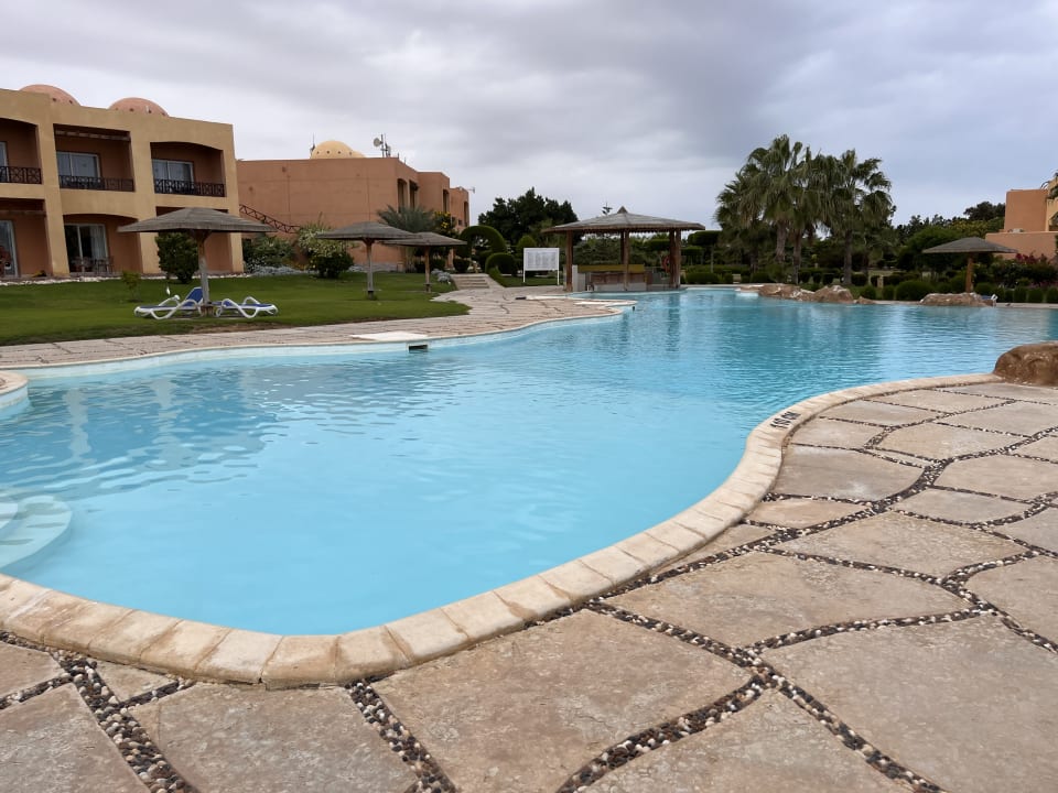 Pool Wadi Lahmy Azur Resort