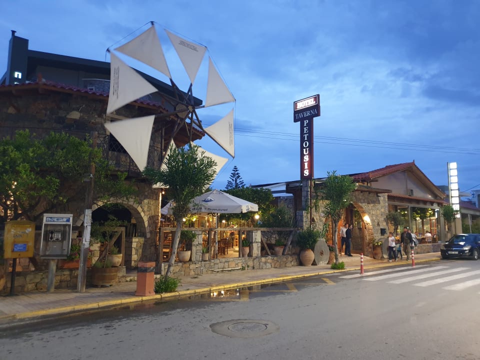 Gastro Petousis Hotel & Suites