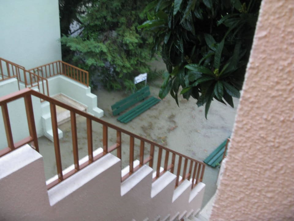 Land unter, zum Glück waren wir im OG VONRESORT Golden Beach