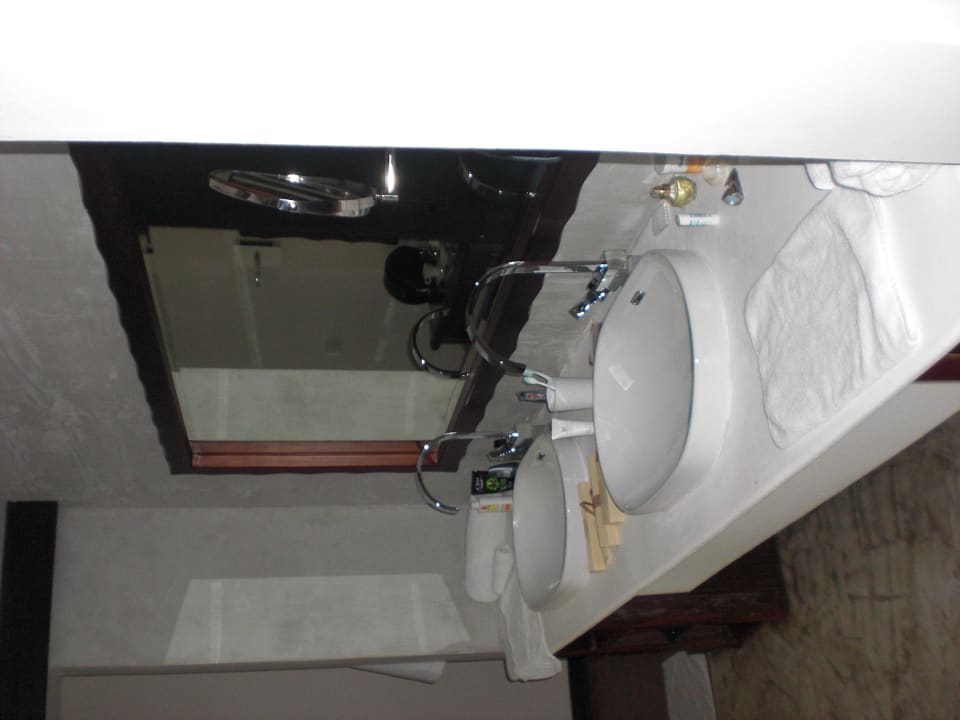 Waschbecken für 2 Kihaa Maldives