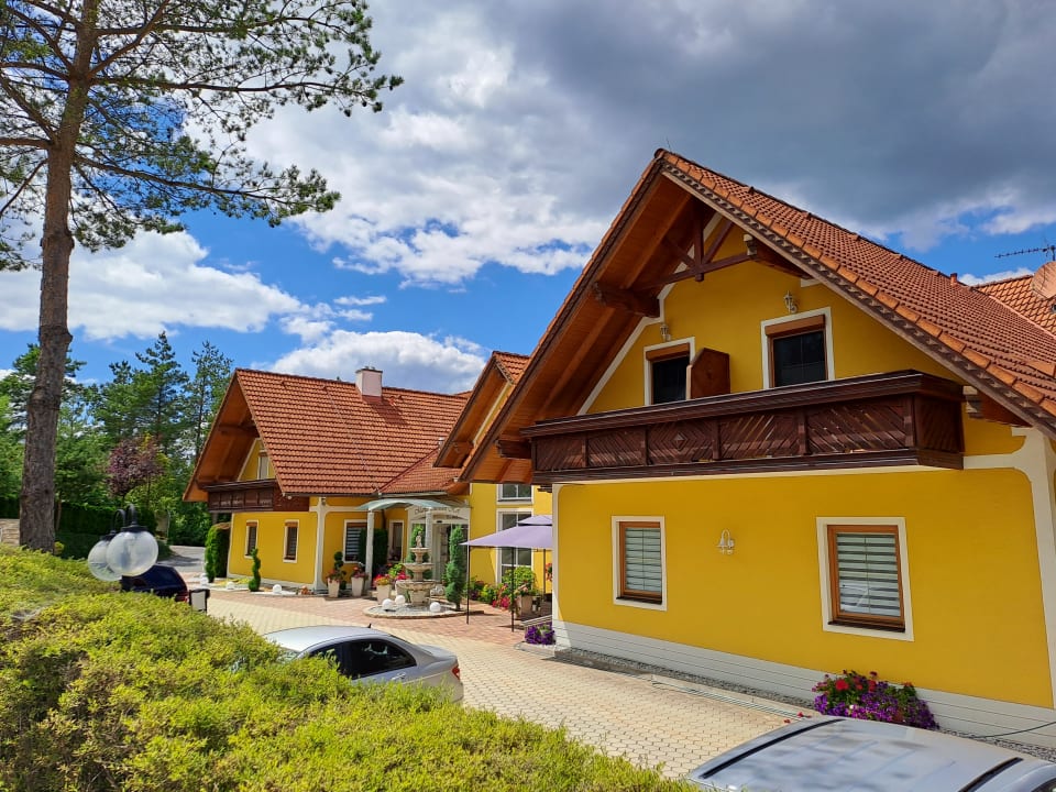 Außenansicht Hotel Maria Theresien Hof Loipersdorf