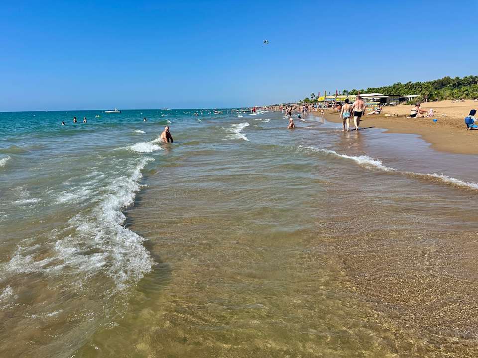 Strand Alba Queen Hotel