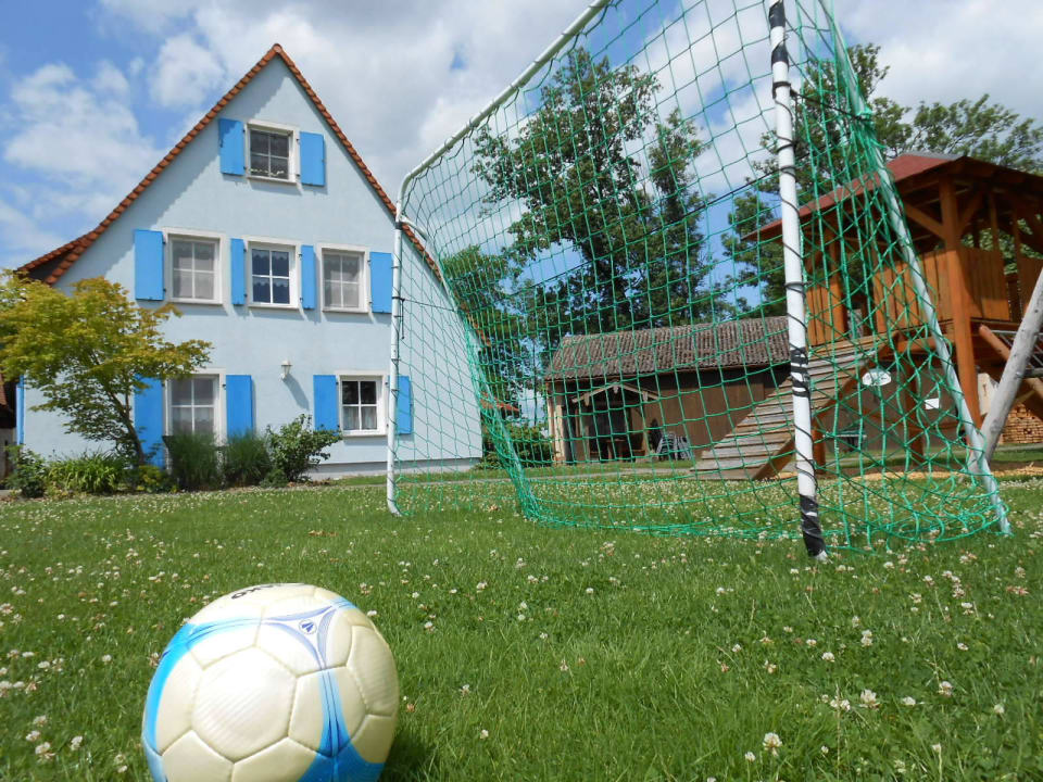 Ferienhaus mit Spielplatz Ferienwohnungen Altmühlhof
