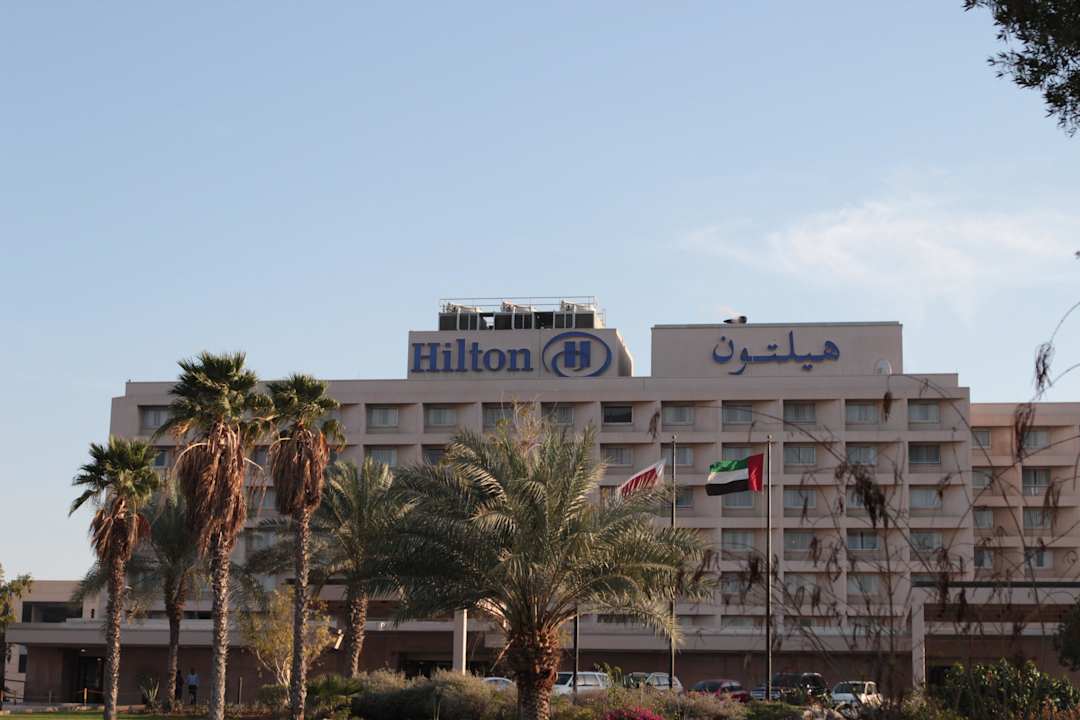 Отель спереди Hilton Garden Inn Ras Al Khaimah