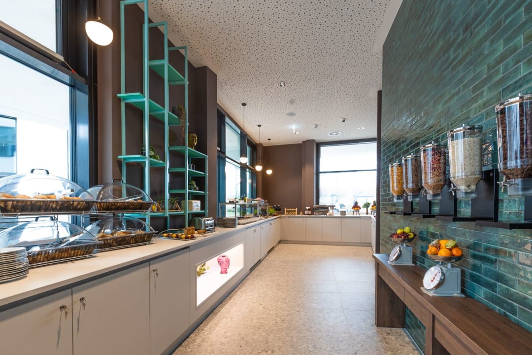 Gastro Holiday Inn - the niu, Wave Karlsruhe Oststadt