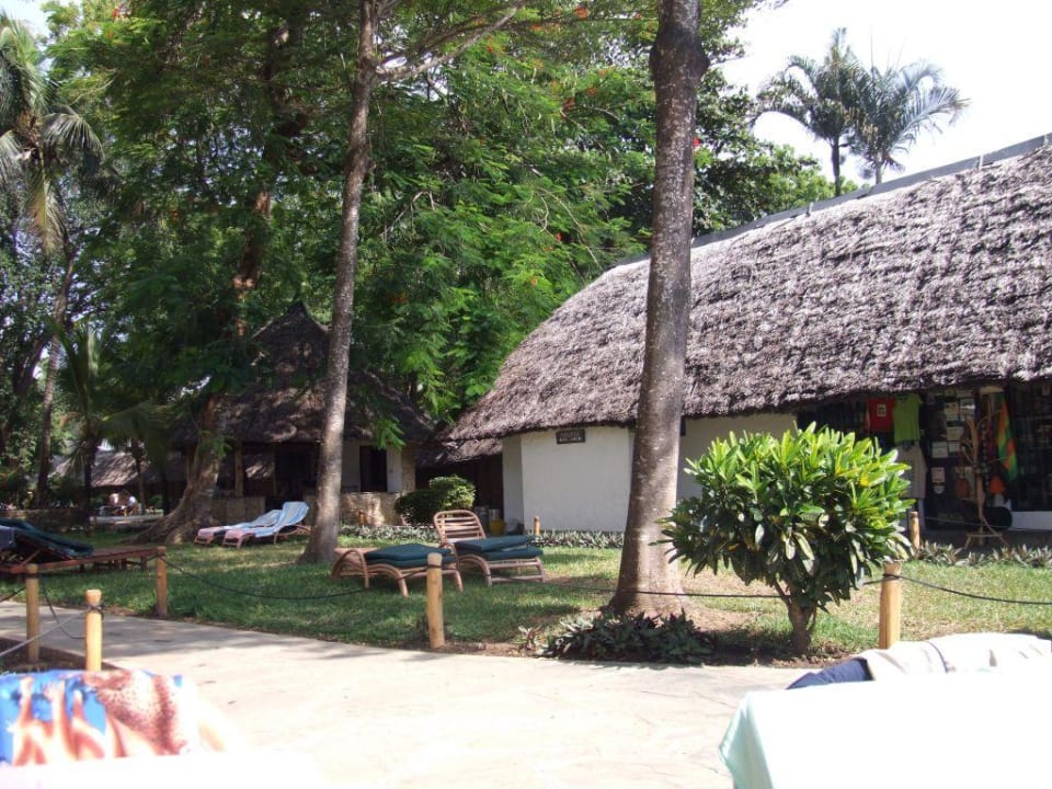 Gartenanlage Hotel Traveller's Club