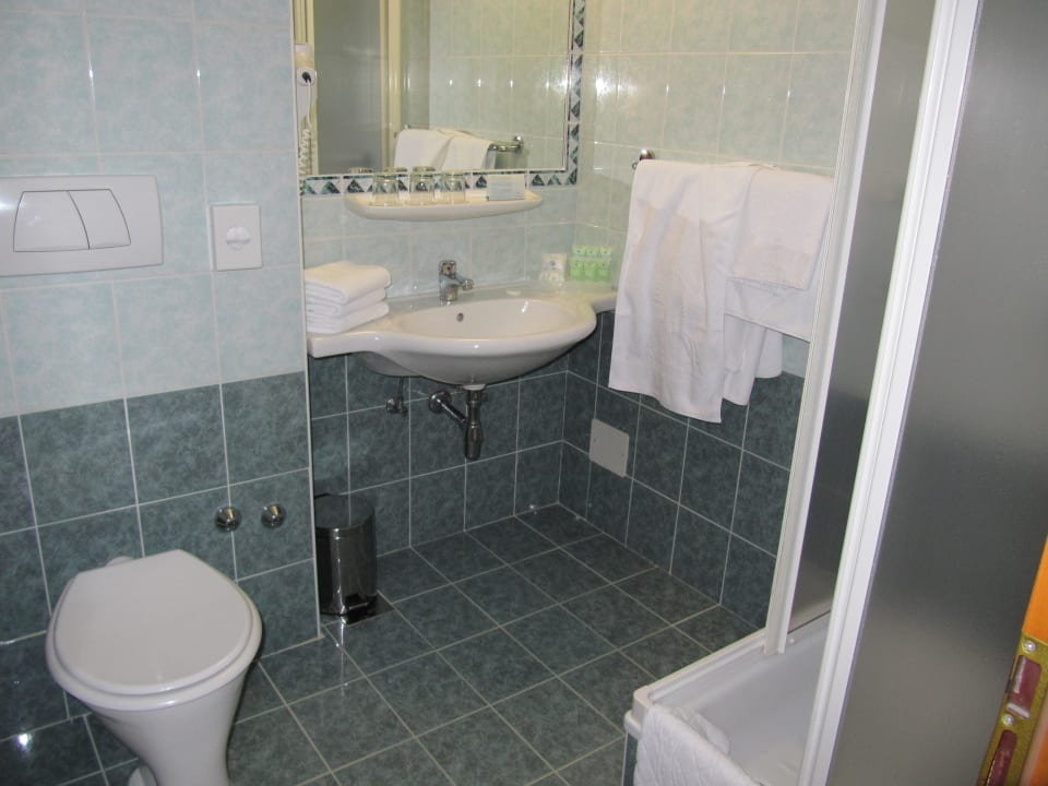 Badezimmer von Zimmer 334 Valamar Sanfior Hotel & Casa