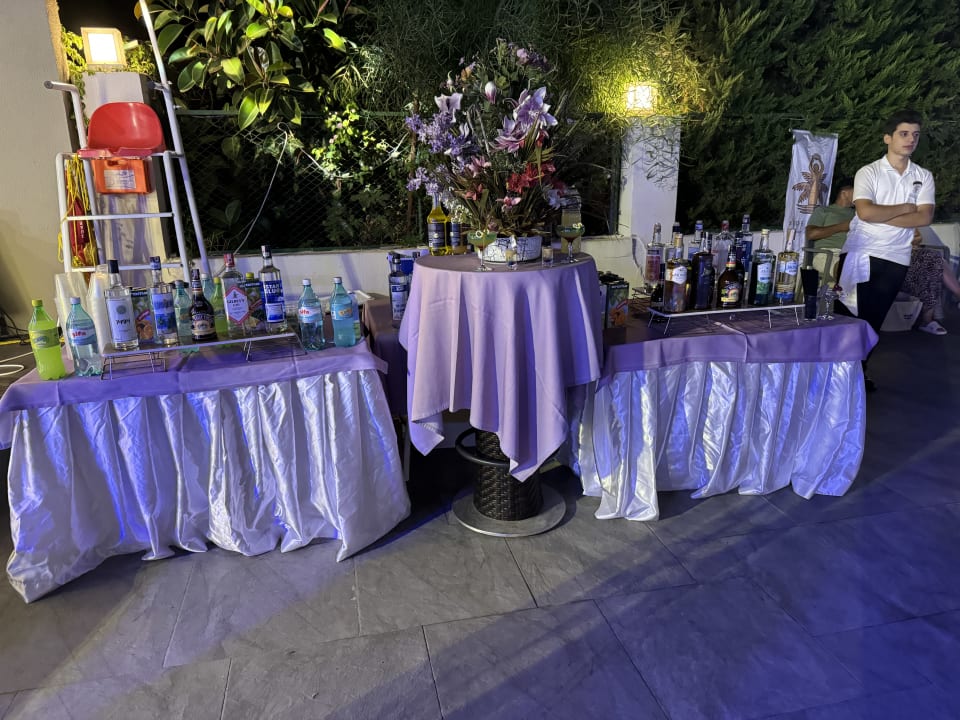 Pool Side Story Resort & Spa