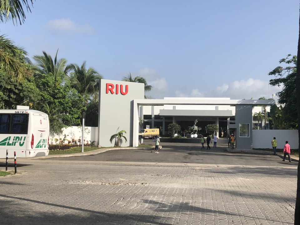 Außenansicht Hotel Riu Tequila