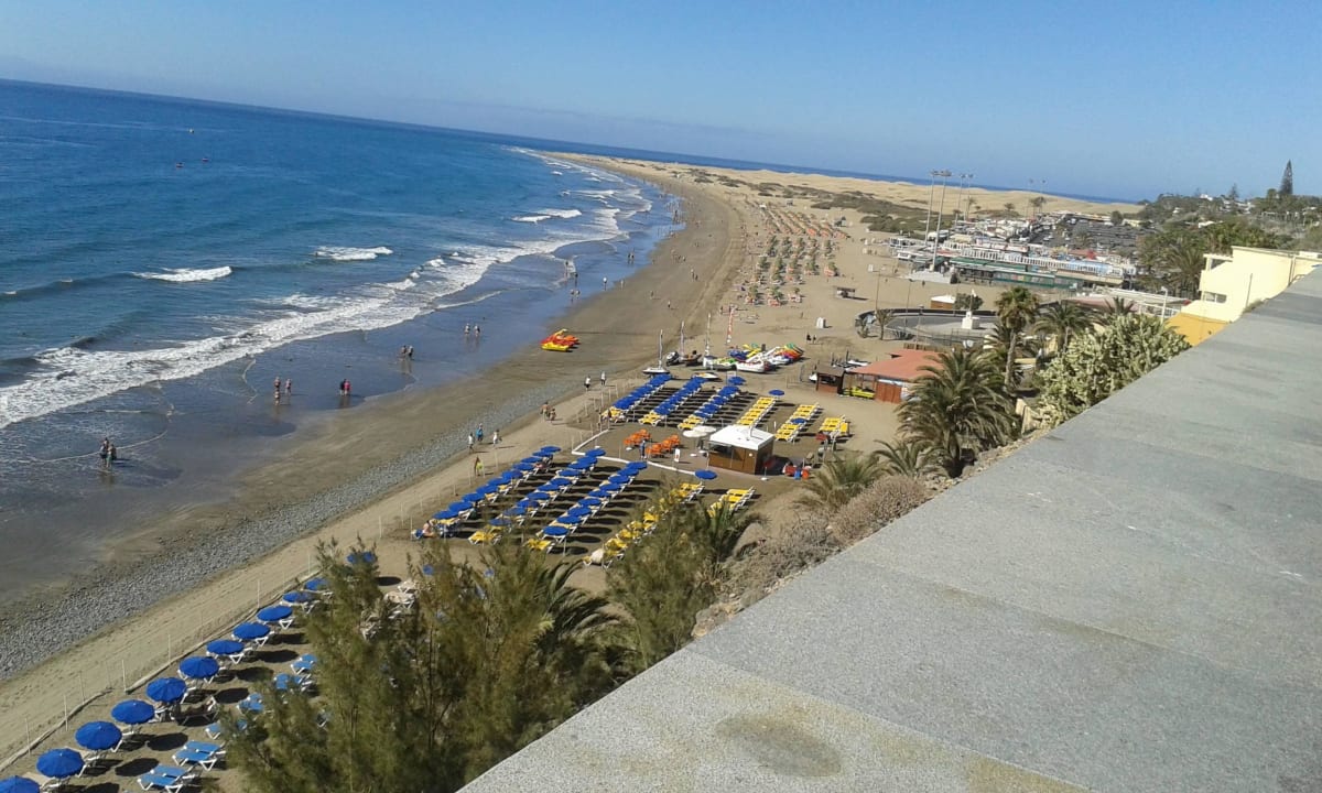 Auf dem Weg zum Hauptstrand Bull Escorial & Spa