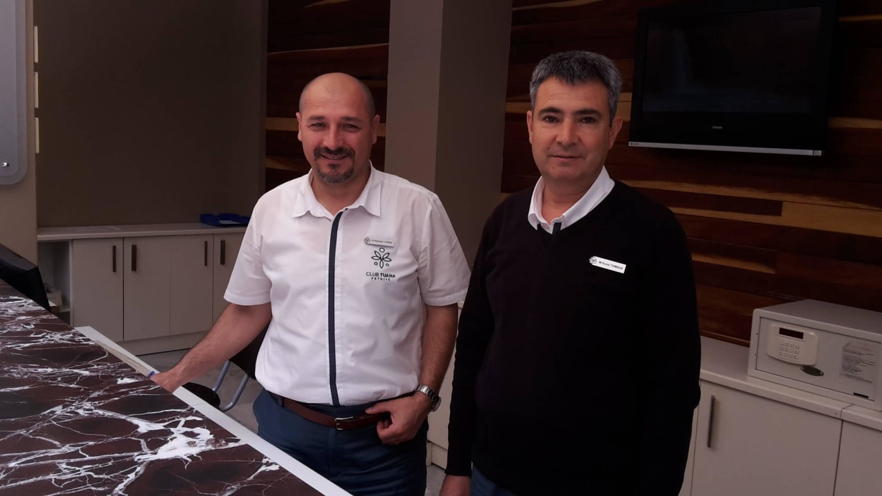 Immer freundliche Frontman. H. Mehmet und H. Hassan Club Tuana Fethiye