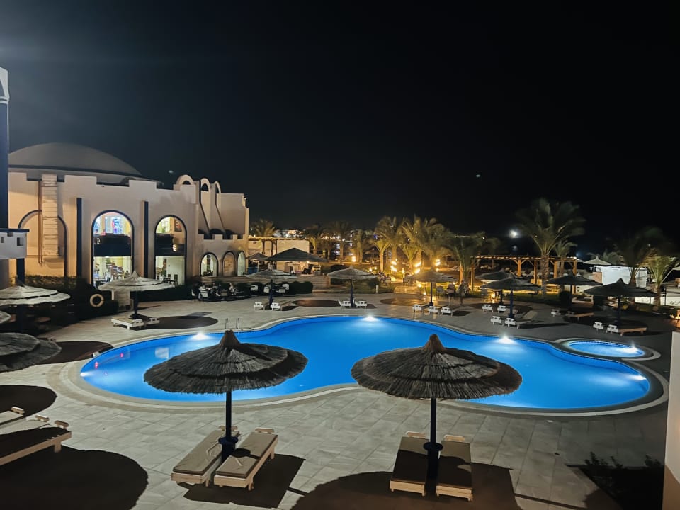 Pool Coral Sun Beach