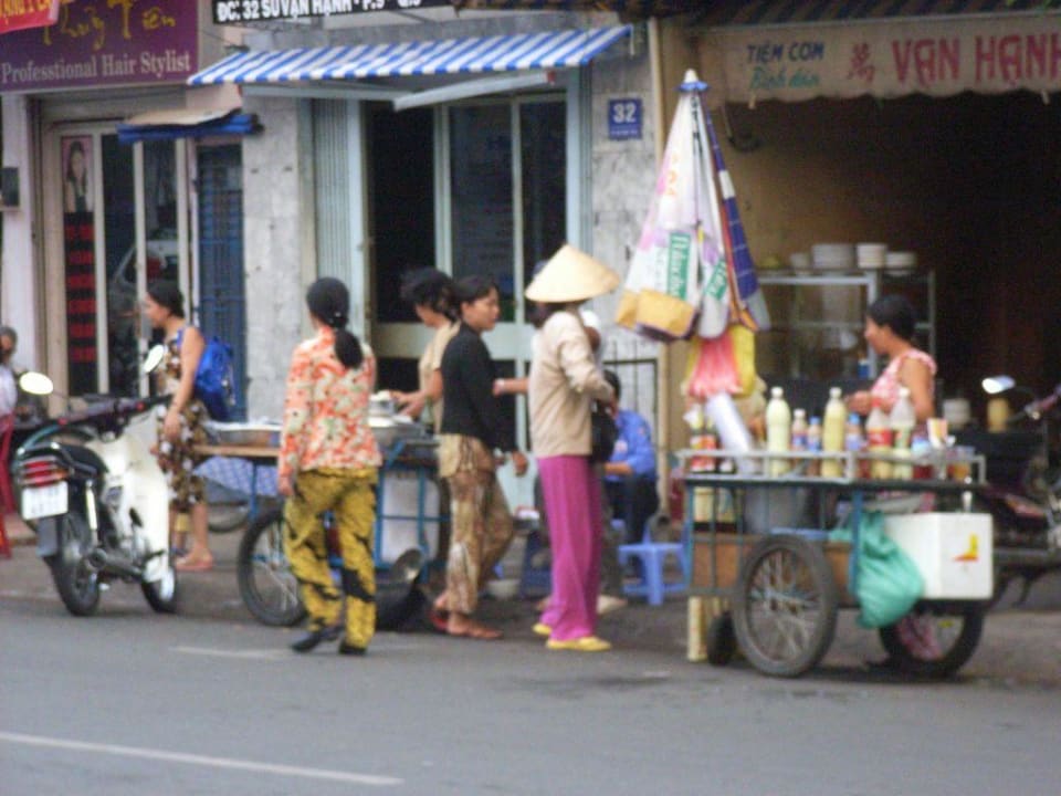 Vor dem Hotel Hotel Windsor Plaza