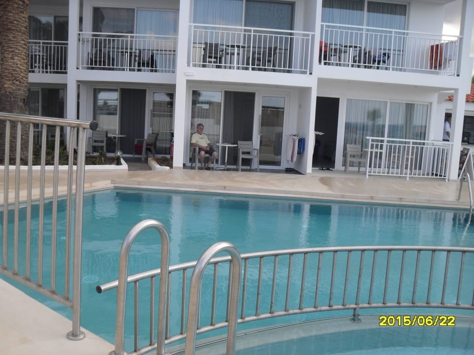 Pool HARPIN Happy Days Beach Hotel