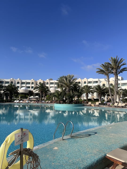 Pool Hotel Royal Garden Palace