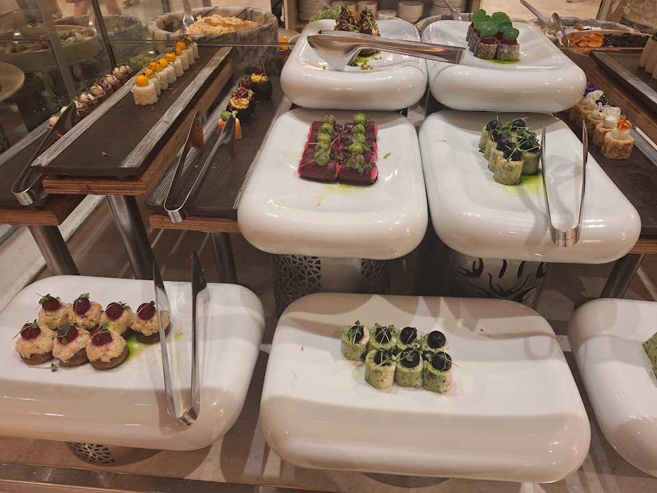 Gastro Acanthus Cennet Barut Collection