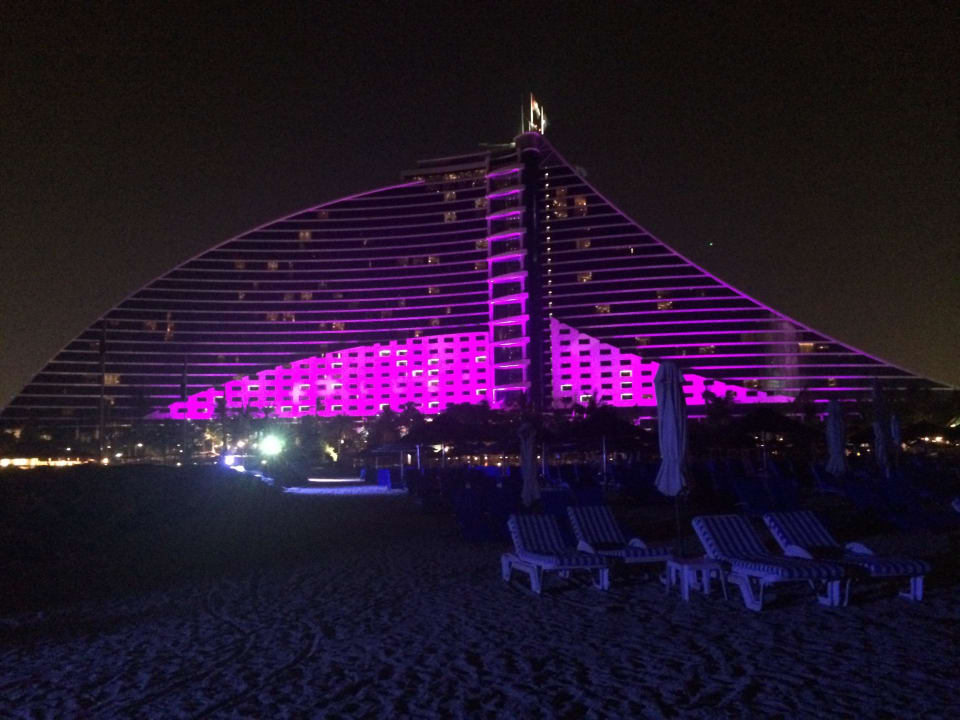 Strand am Abend Jumeirah Beach Hotel