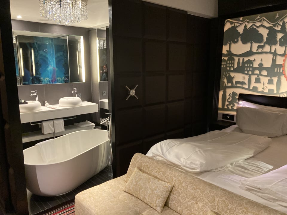 Zimmer Kameha Grand Zürich, Autograph Collection