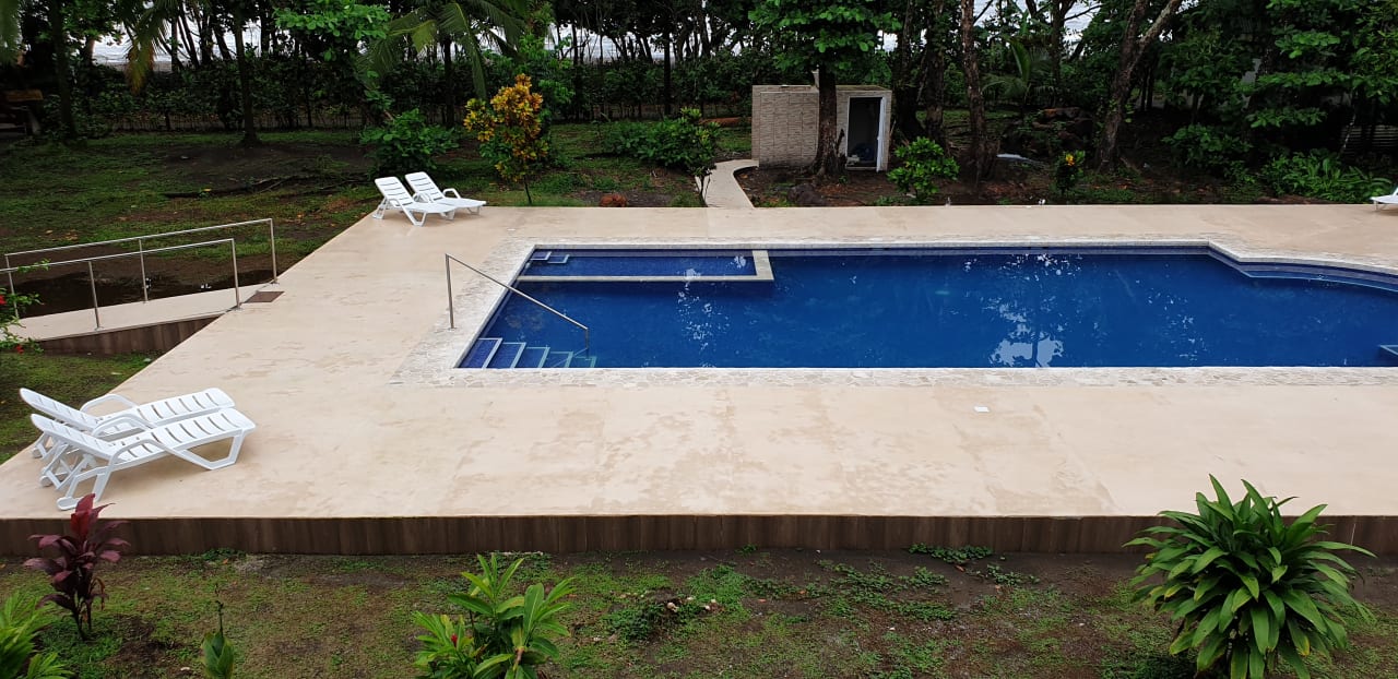 Pool Hotel Miss Junie's