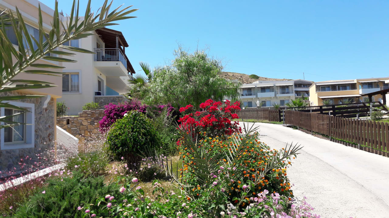 Außenansicht Grand Blue Beach Hotel