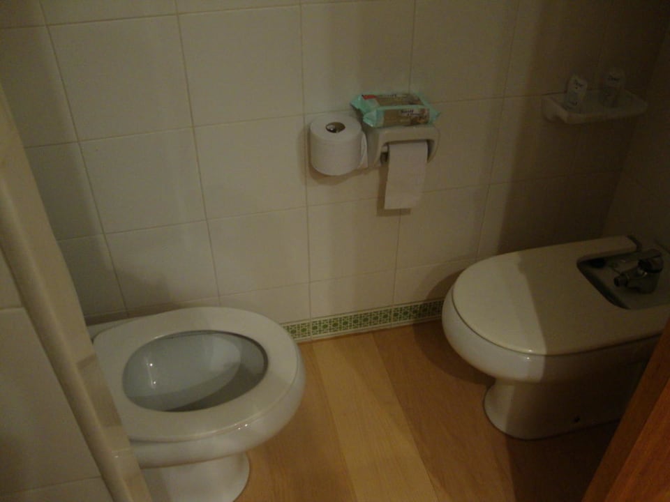 Toilette und Bidet Hotel & Spa S'Entrador Playa