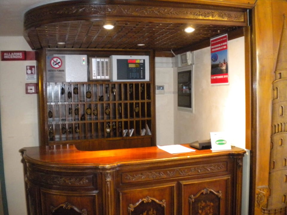 Rezeption und Empfang Hotel Astoria