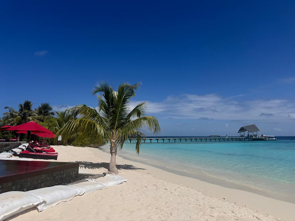 Ausblick NH Collection Maldives Havodda Resort