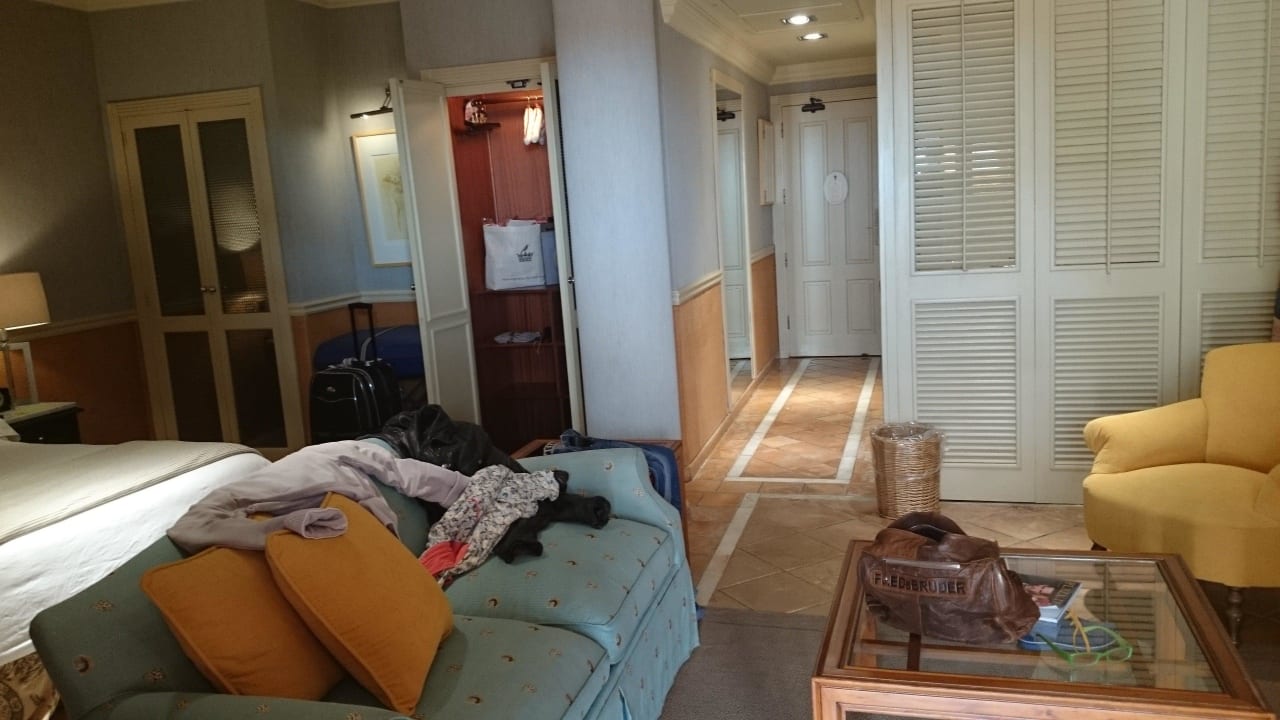 Juniorsuite 226 Blick zur Eingangstür Bahía del Duque