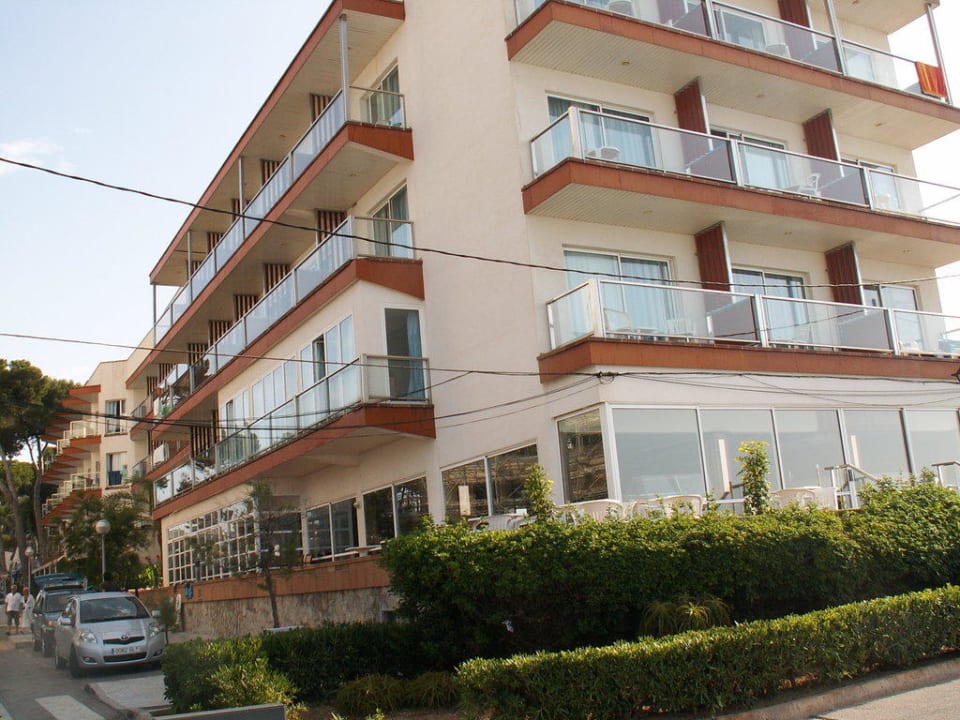 Das Hotel von der Strassenseite Hotel Clumba