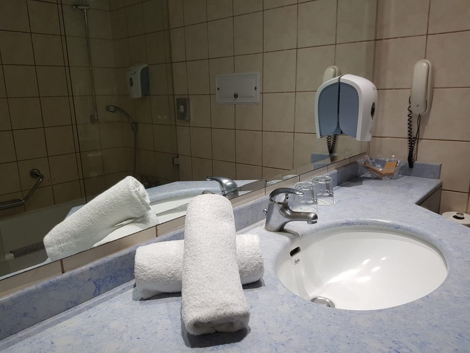 Zimmer Apollonia Beach Resort & Spa