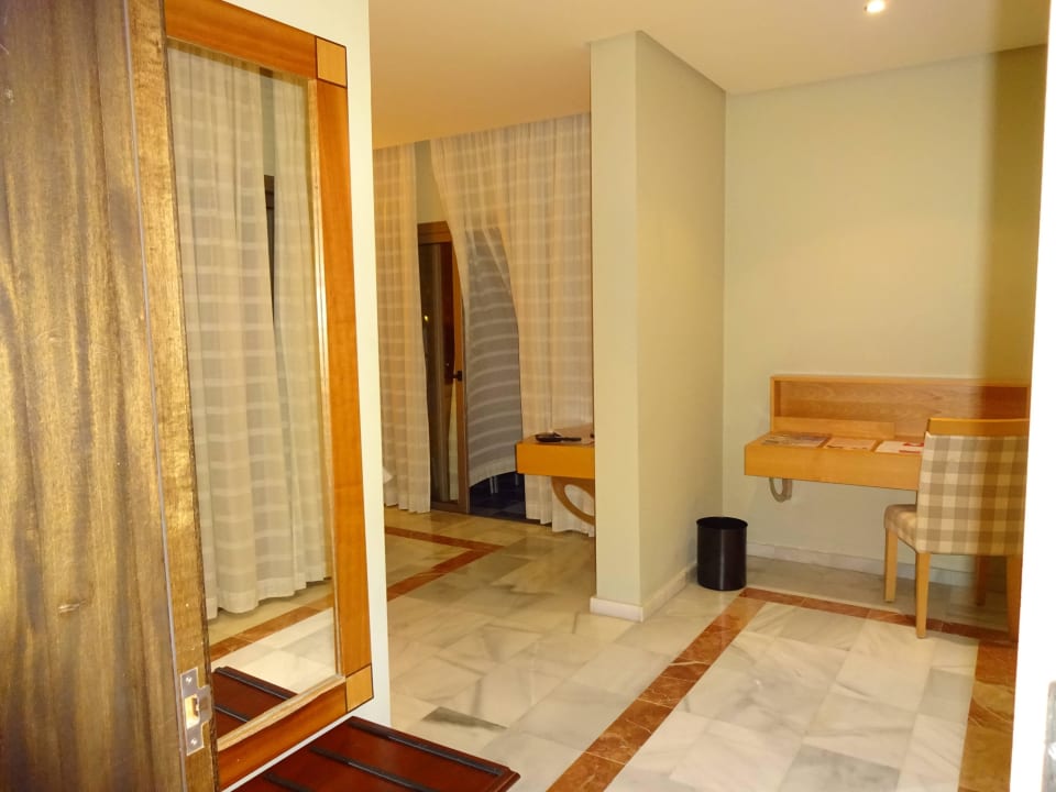 Schreibtisch-Royal-Suite R2 Pajara Beach