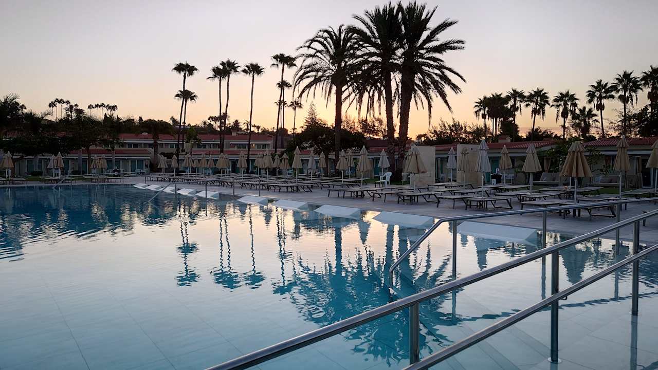 Pool Kumara Serenoa by Lopesan Hotels