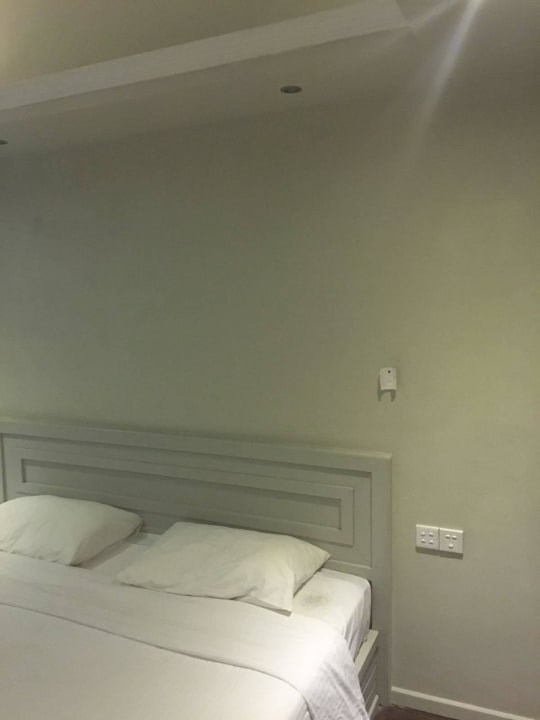 Schlafen war bei der Spähne nicht möglich.  Cinnamon Dhonveli Maldives