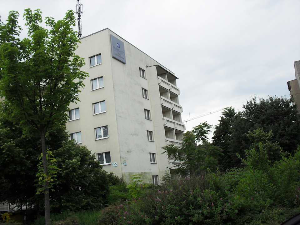 Dreckige Fassade Days Inn Leipzig City Centre