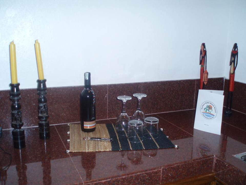 Kleine Küche im Bungalow Hotel Karibuni Rafiki Beach Resort